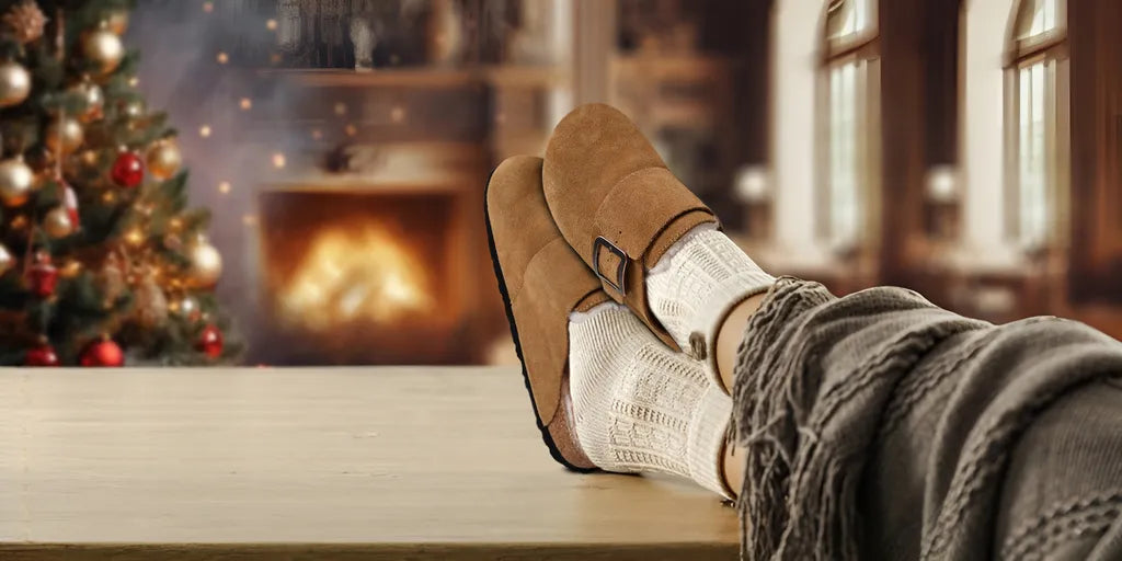 Women's leather clogs