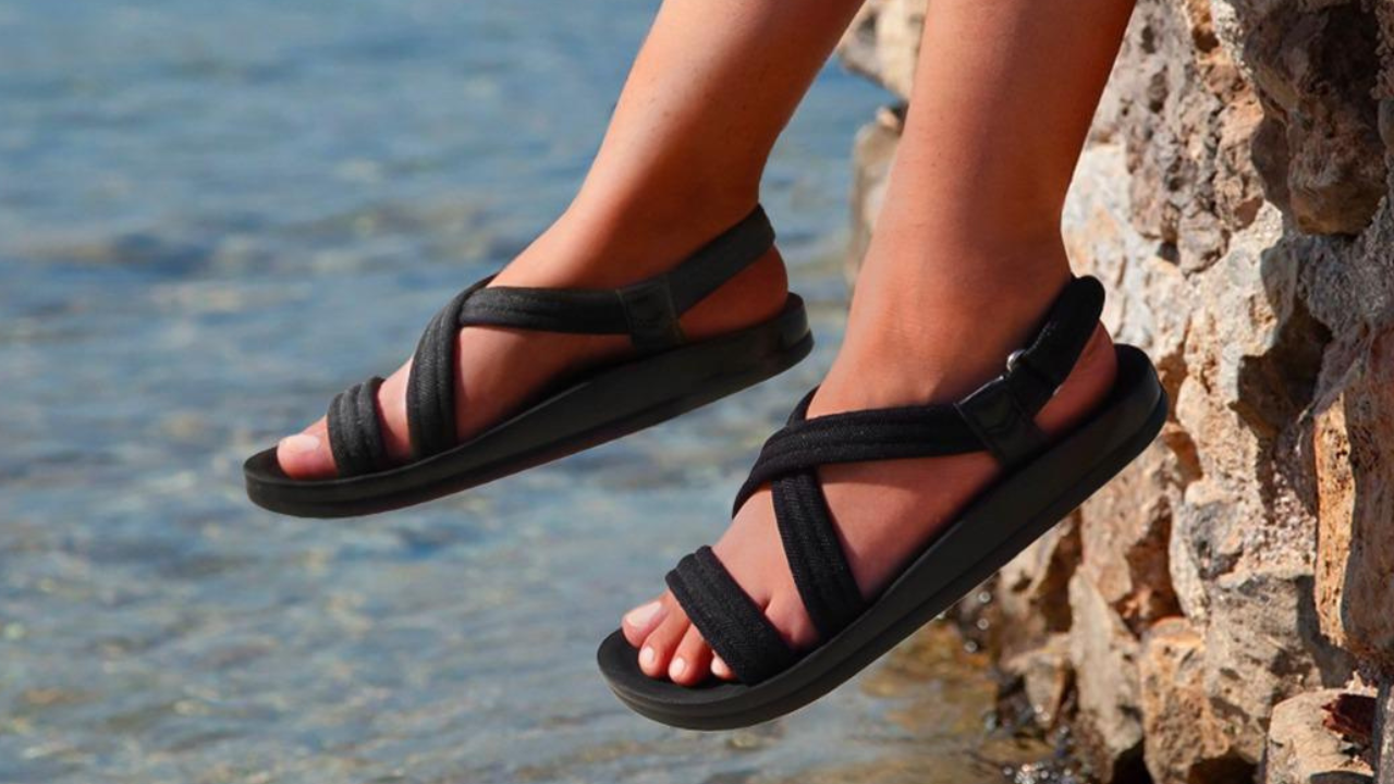 Best Sandals to Wear With Plantar Fasciitis
