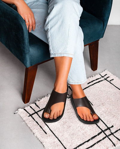 Top Stylish Women's Flat Sandals 
