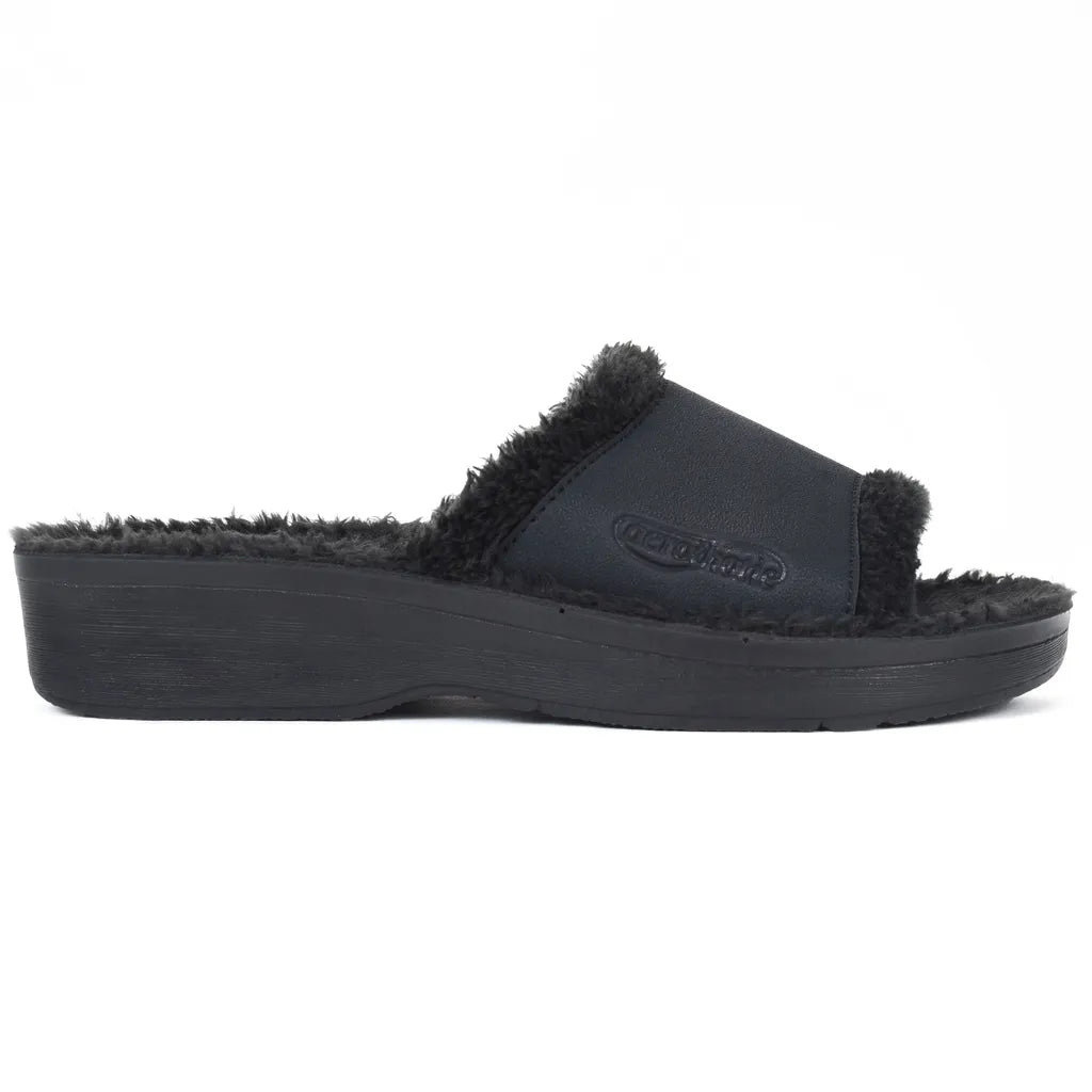 Aspen Fuzzy Strap Women's Slipper