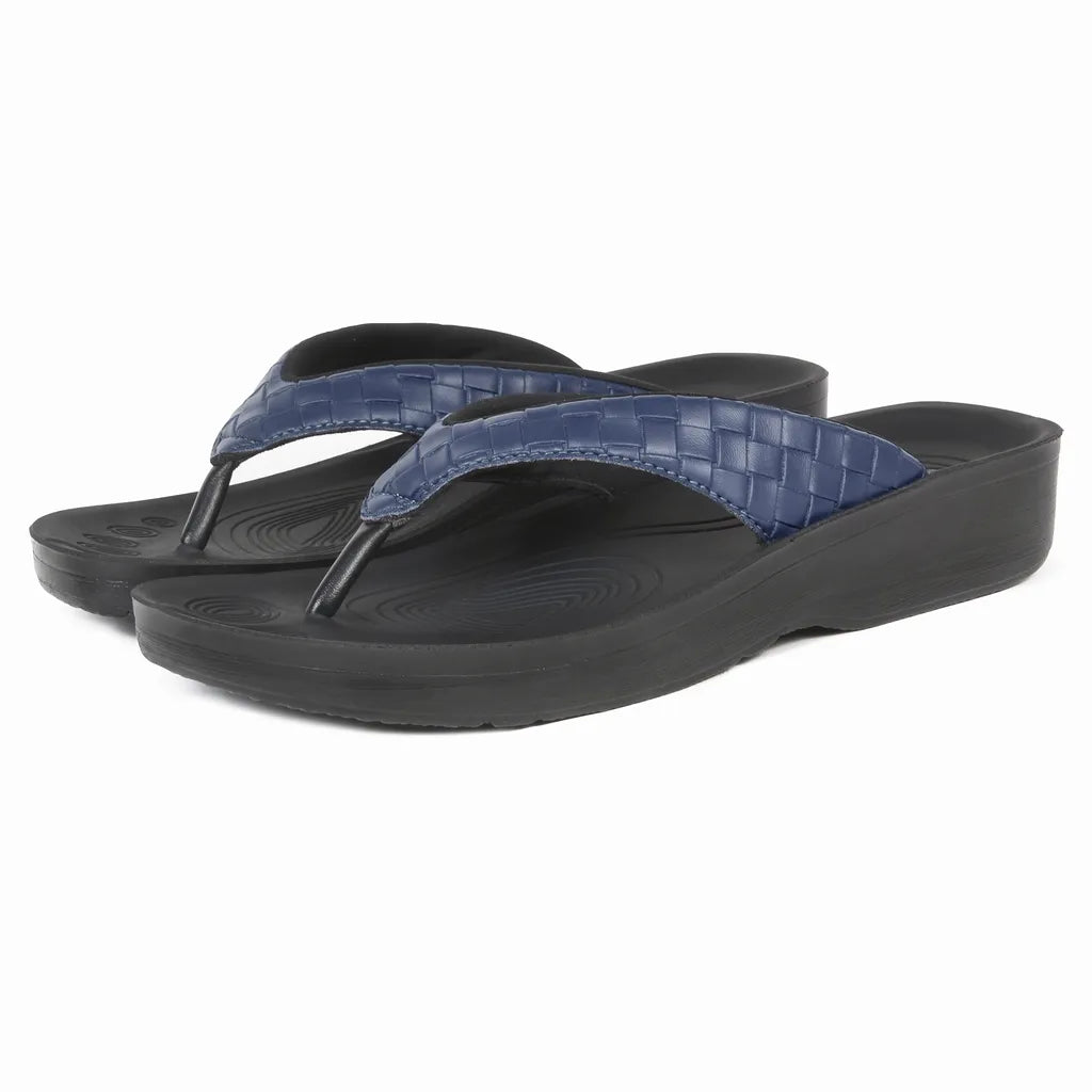 Clarus Women's Walking Sandal