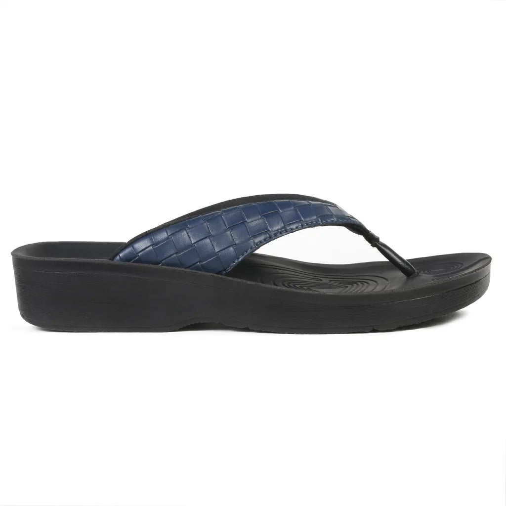 Clarus Women's Walking Sandal