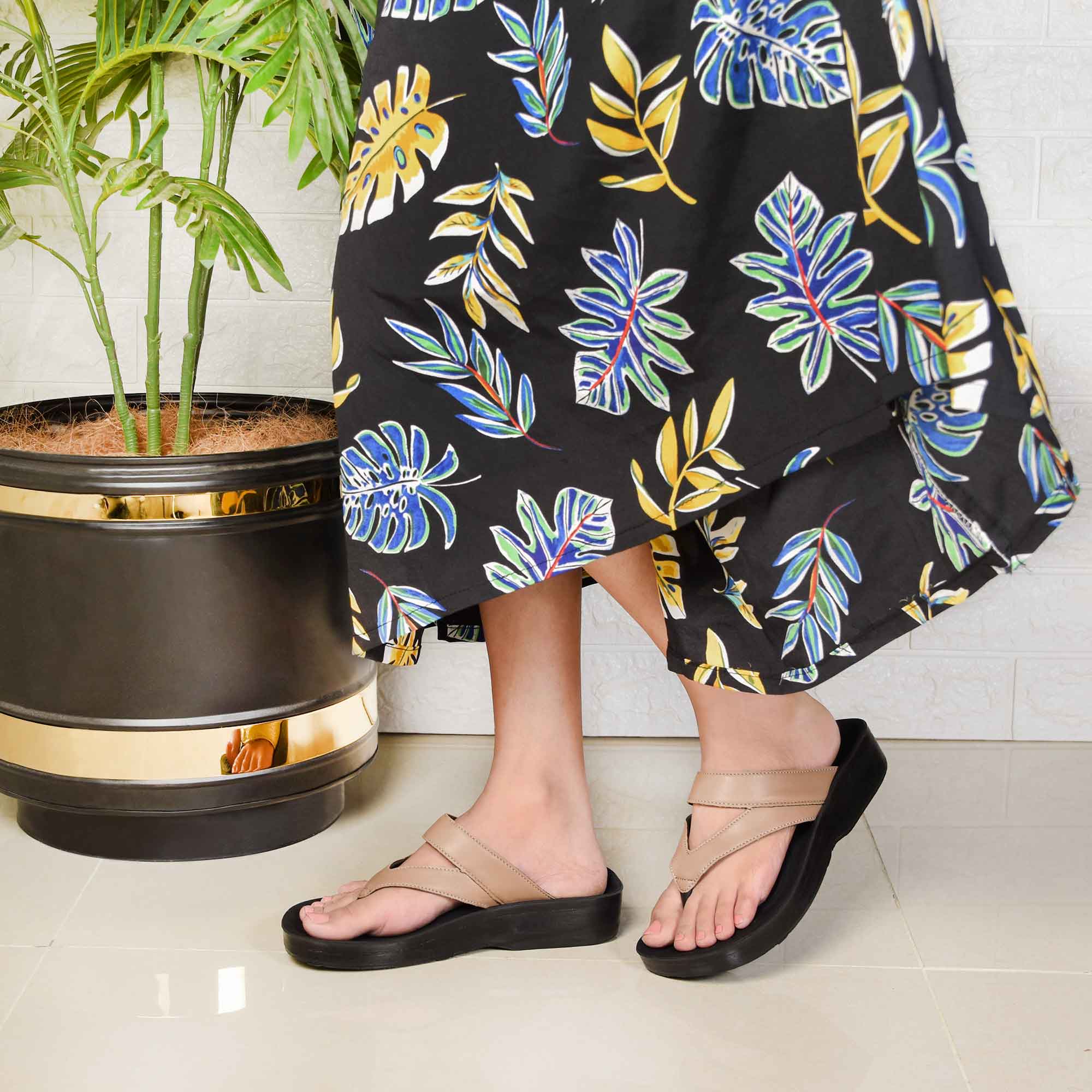 【美品】CLINCH Thong sandal Latigo OD オリーブ 美品】CLINCH Thong sandal Latigo OD オリーブ