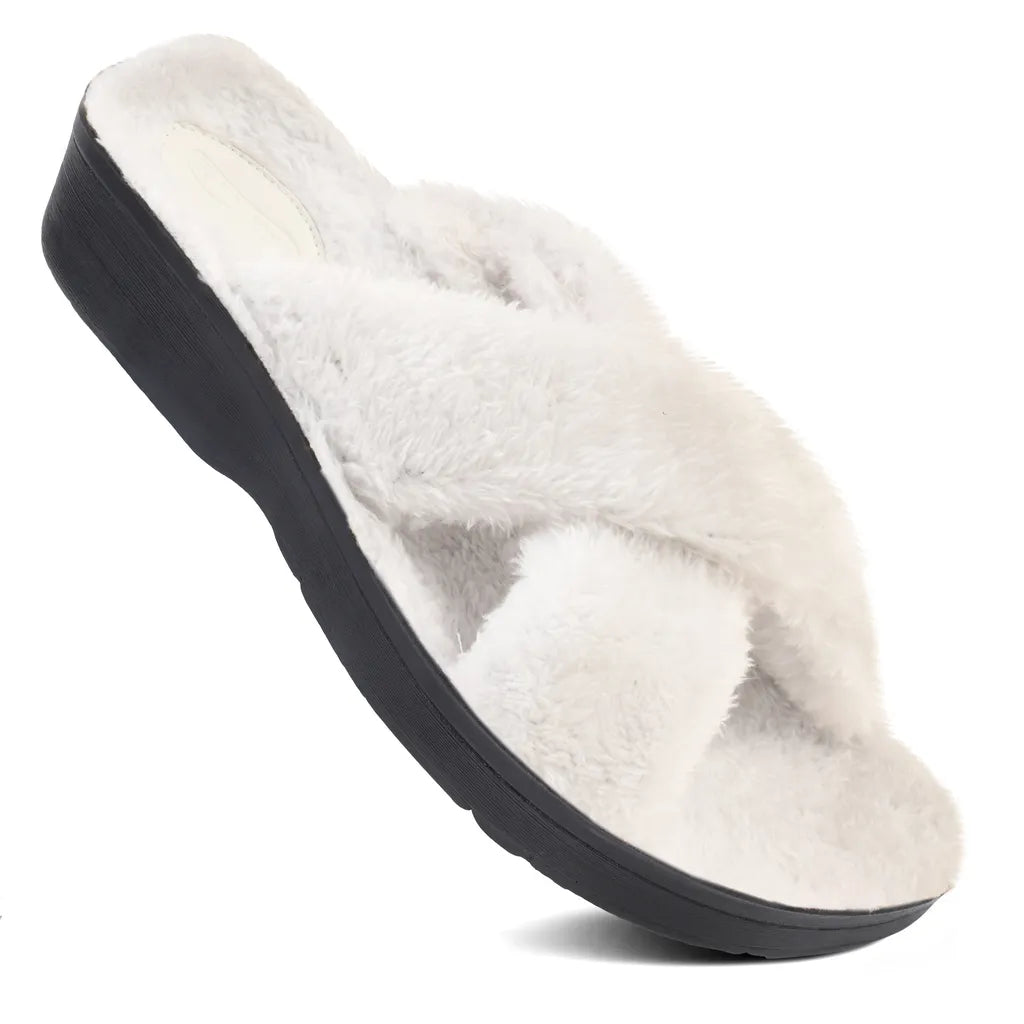 Stylish Open-Toe Faux Fur Slippers for Girls - Perfect for Outdoor & Indoor Wear Stylish Open-Toe Faux Fur Slippers for Girls - Perfect for Outdoor & Indoor Wear