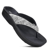 Black sandal with a silver insole 
best flip flops for plantar fasciitis​
flip flops for plantar fasciitis​