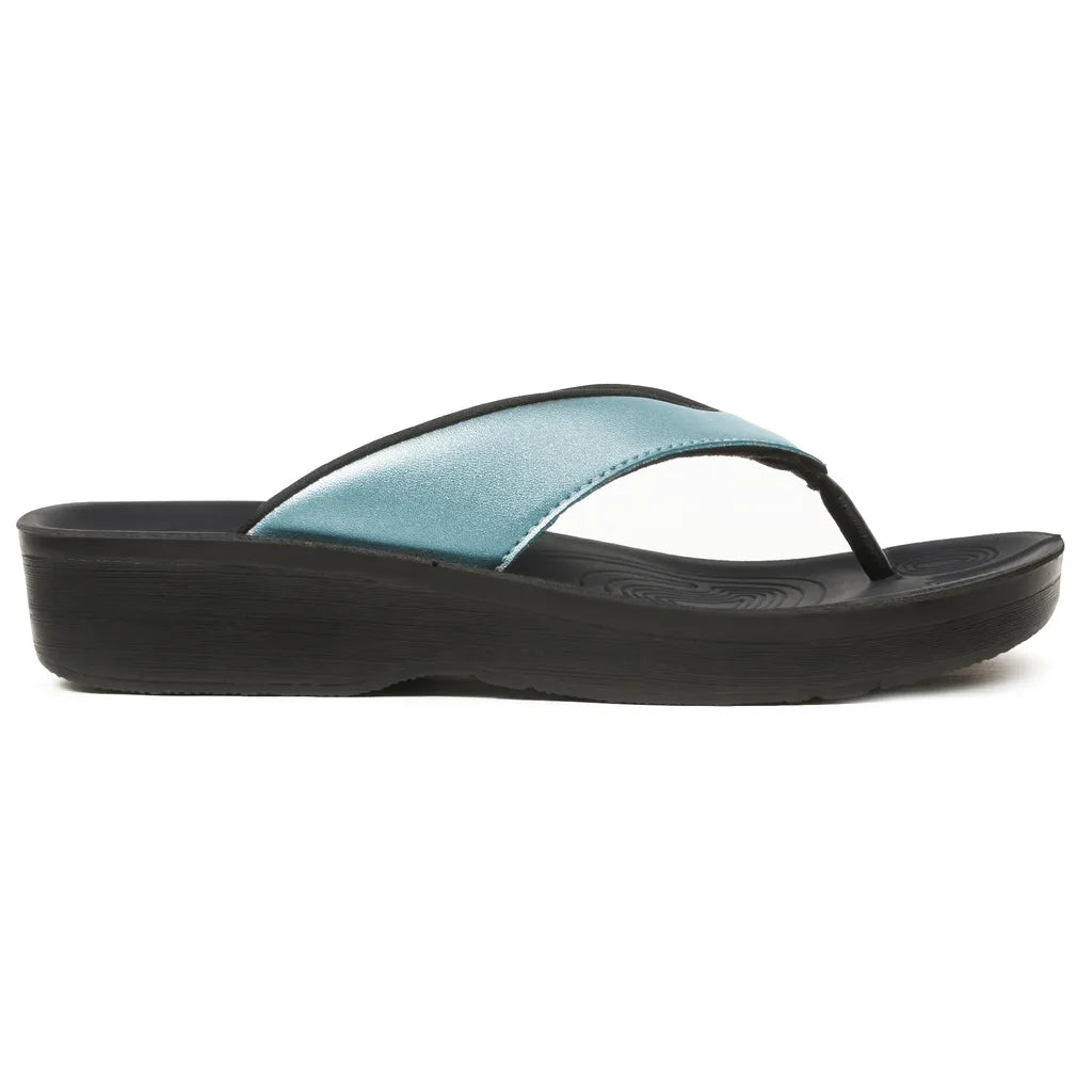 Black sandal with a light blue strap 
womens sandals with arch support
womens arch support sandals